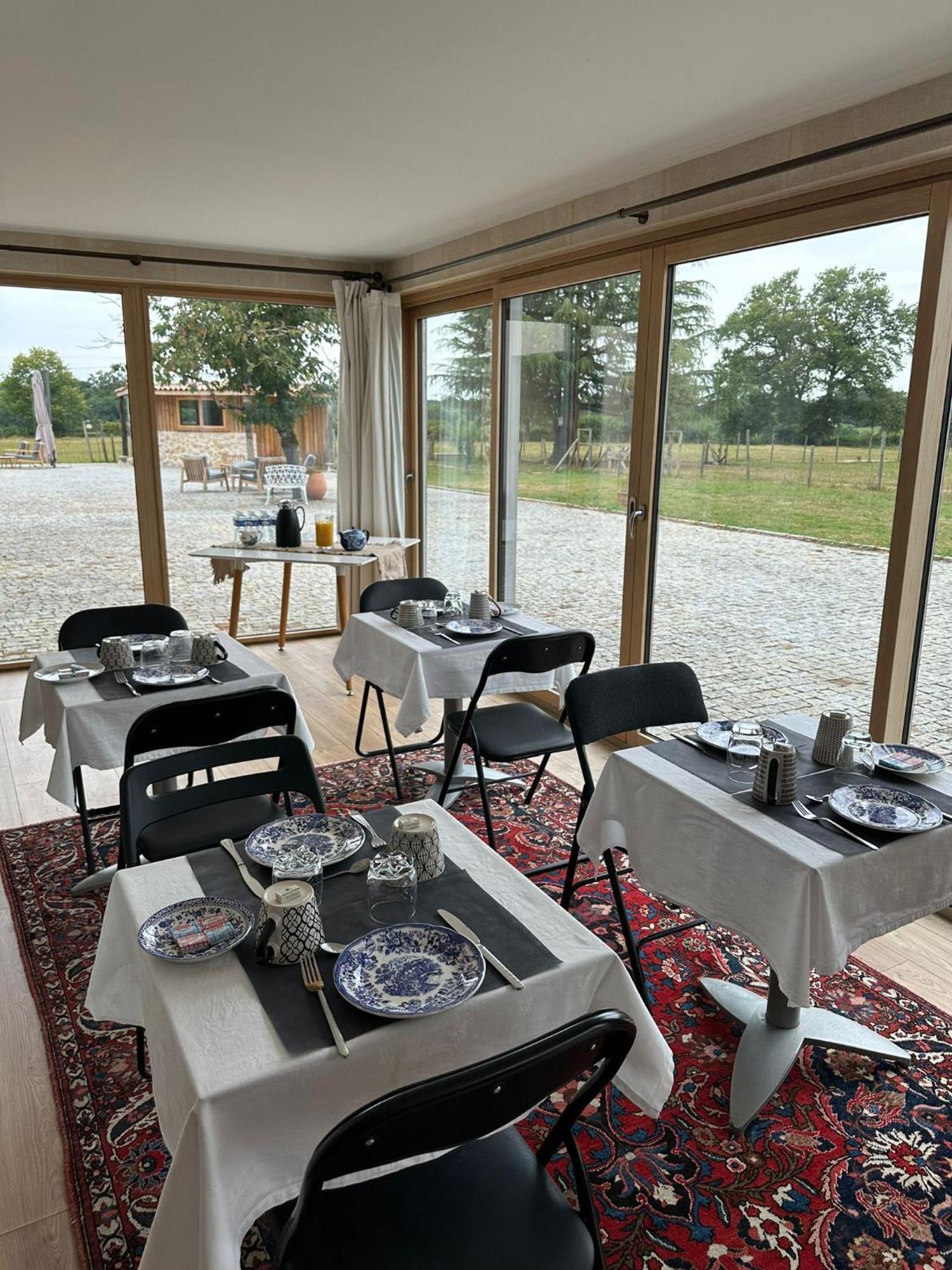 Fantastic Petit Beauval Hotel Saint-Sulpice-et-Cameyrac Exterior foto